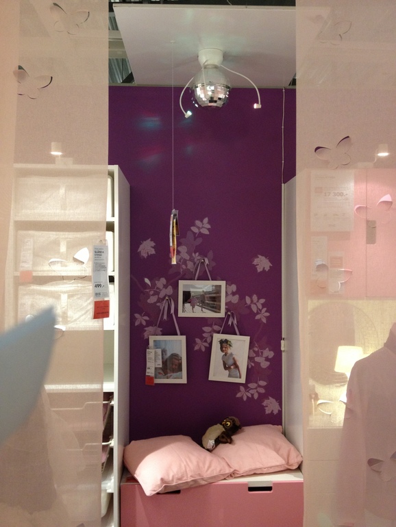 Интерьеры с экспозиций.