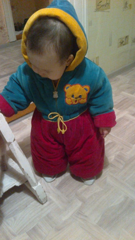 10 мес 16 дней) видео ходьбы, ну и просто фото)