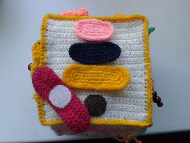 Наш развивающий кубик.