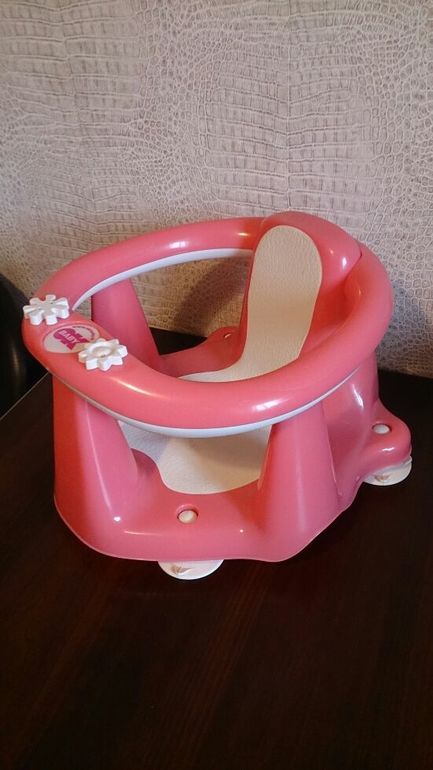 продам б/у стульчик для купания малышей ok baby