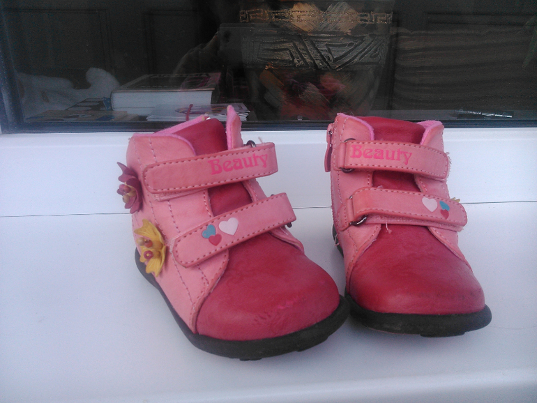 Обувь для мальчика и девочки от 6 мес до 21 р-ра))) Зимние сапоги 22 р-р. от 100 руб.