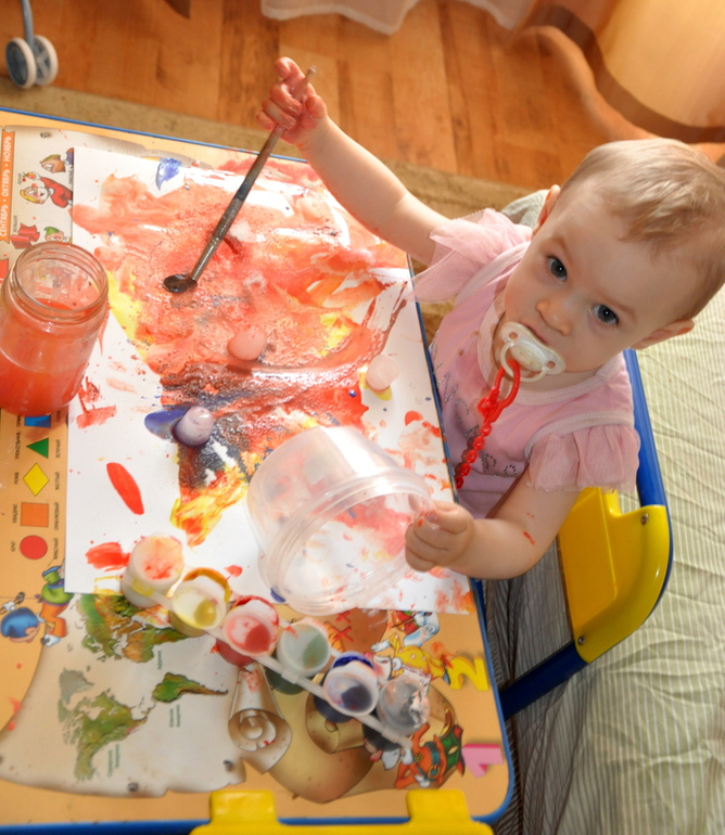 Первые пробы: ГУАШЬ (1,4 года)