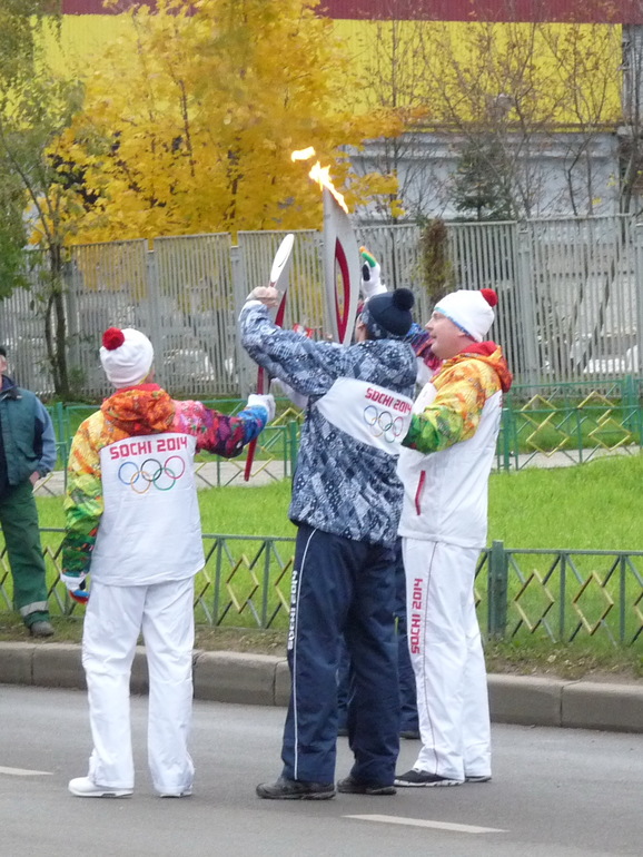 Эстафета олимпийского огня в Переделкино