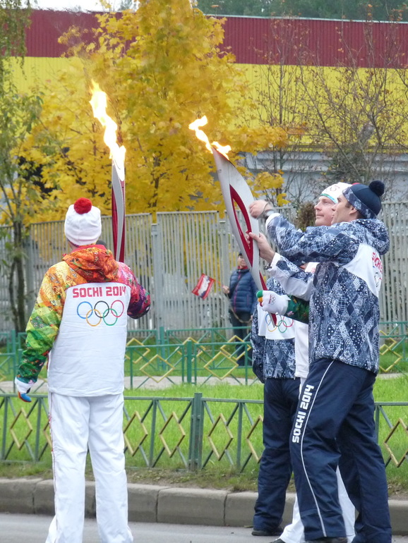 Эстафета олимпийского огня в Переделкино