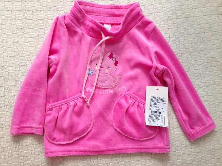 Новый велюровый костюм д/д 9-12 мес. 500 руб