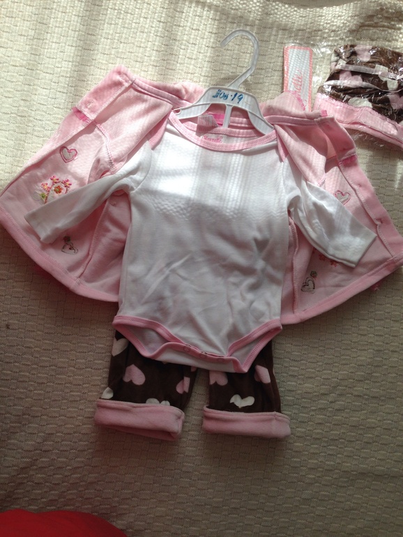 Новый комплект для девочки 3-6 мес. 500 руб.