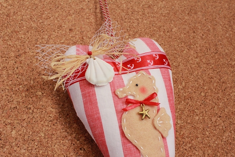 Декор в морском стиле для детской комнаты.