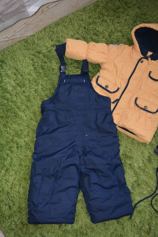 Комплект Mothercare+шапка Kerry+шлем+варежки на 1-1,5 года. Состояние отличное! Все за 2800.