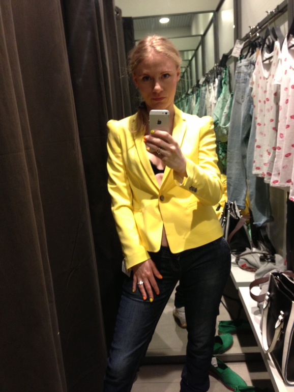 А пиджак зря наверно не купила...(?