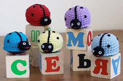 ВЯЗАННАЯ БОЖЬЯ КОРОВКА