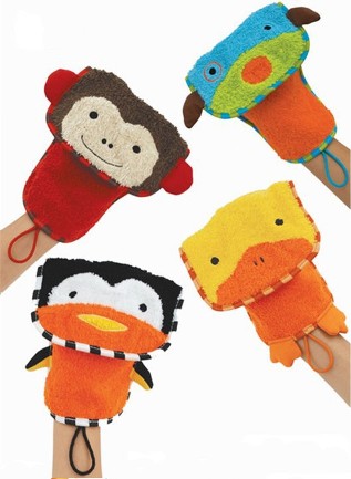 Рюкзаки, Ланчбоксы, подголовники, полотенца, коробки SKIP HOP ZOO.