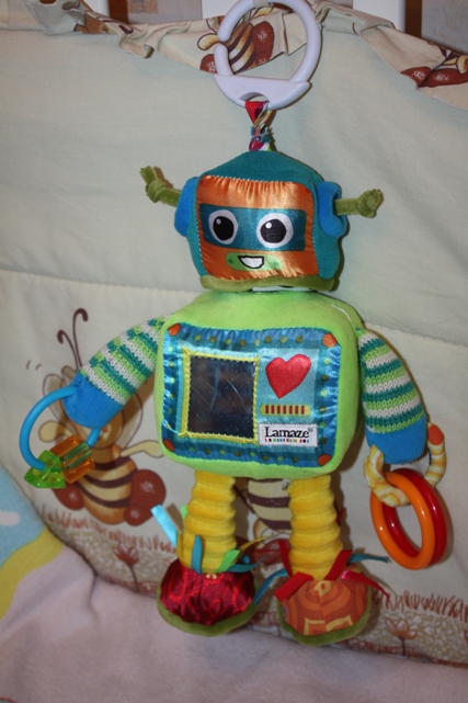 Развивающие игрушки Lamaze, PlayGro, Skip Hop, Tiny Love; и другие аксессуары для ваших малышей