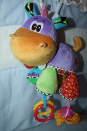 Развивающие игрушки Lamaze, PlayGro, Skip Hop, Tiny Love, ELC и другие аксессуары для ваших малышей
