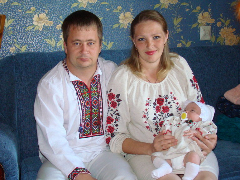 Новая подушечка - думочка и прошлый вышивальный год