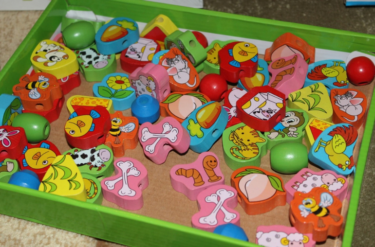 Мир развивающих игрушек. Хвастик)