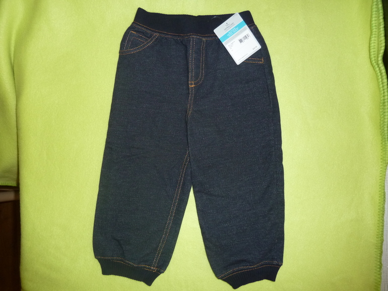 Новые джинсы унисекс Carters (Картес) размер 24 мес. 2 года