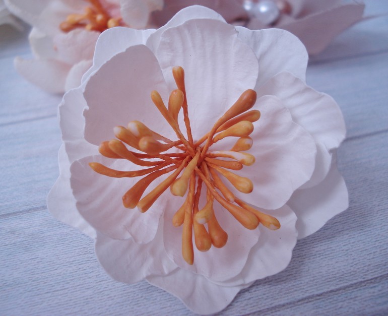 И мои самодельные цветы)