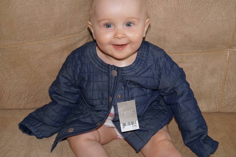 ребенок на вырост одежде