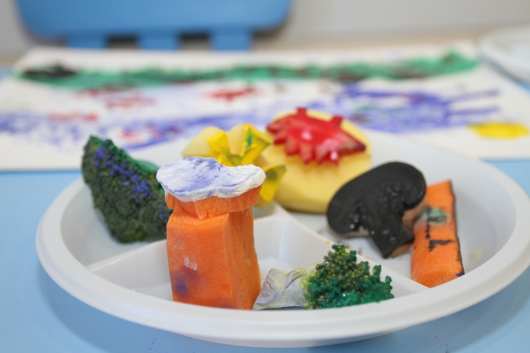 Наше первое занятие в Художке on-line.