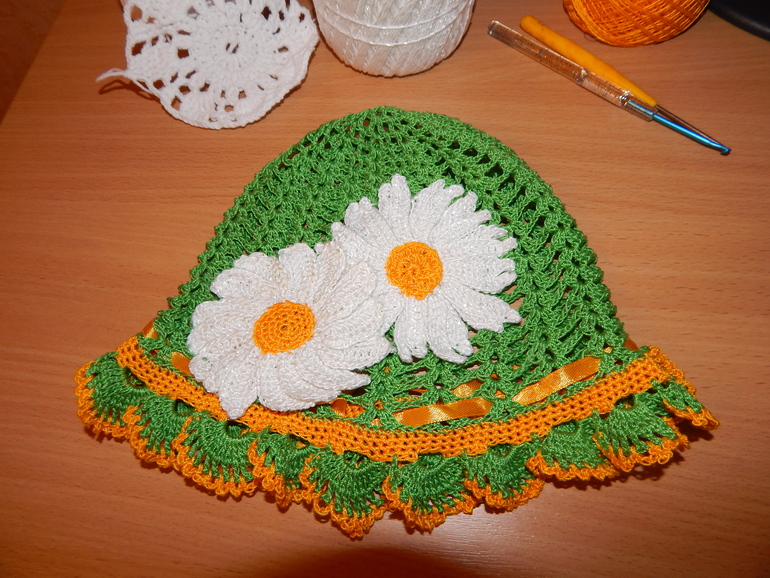 Еще две панамочки для дочек)