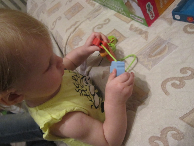 Вот они,наши долгожданные игрушки))))