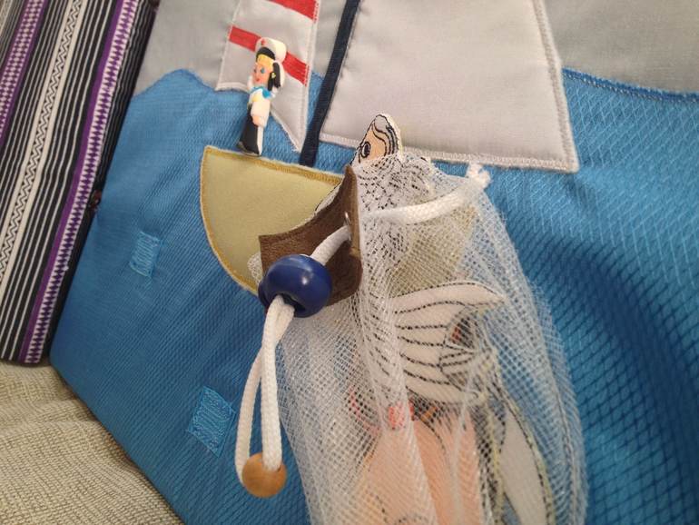 Паровозик от дедушки и книжка от бабушки