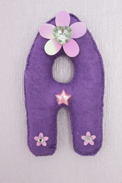 Фиолетовая Настя