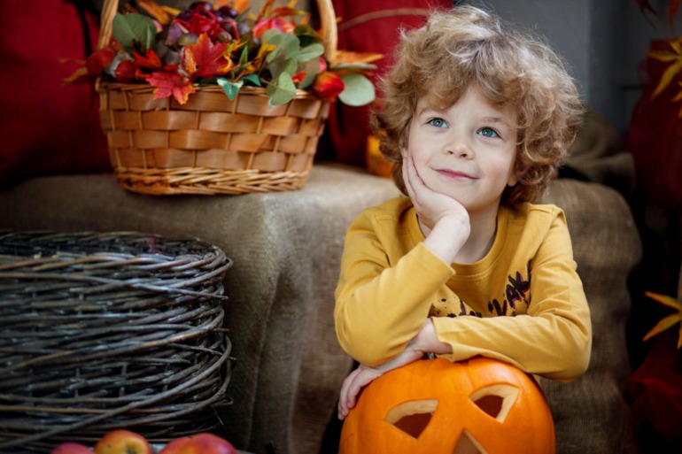 Осенняя фотосъемка в стиле Хеллуин. Фотостудия.