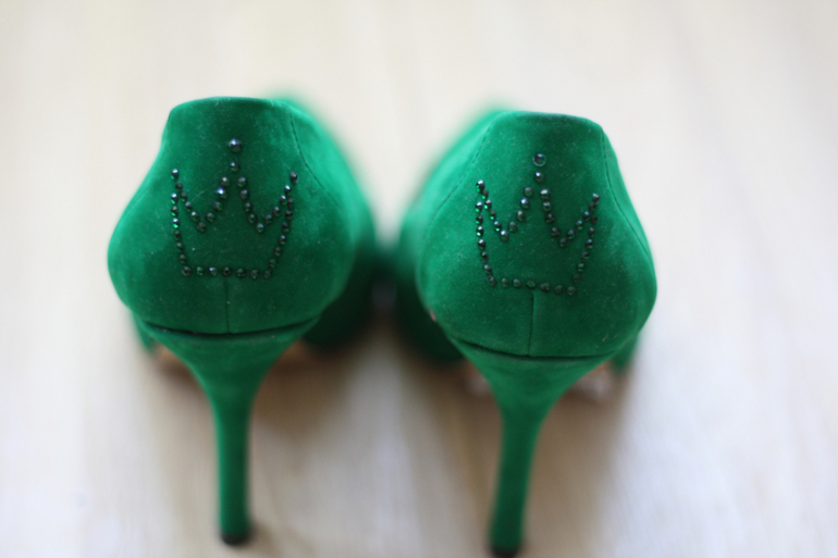 На свадьбу, выпускной два платья + туфли