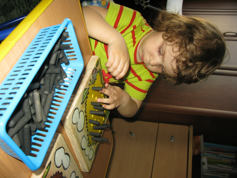 Играем в гаражи и ежиков