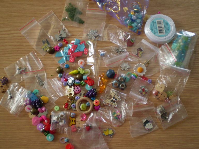 А у нас  ТАКИЕ ПОДАРКИ!!!