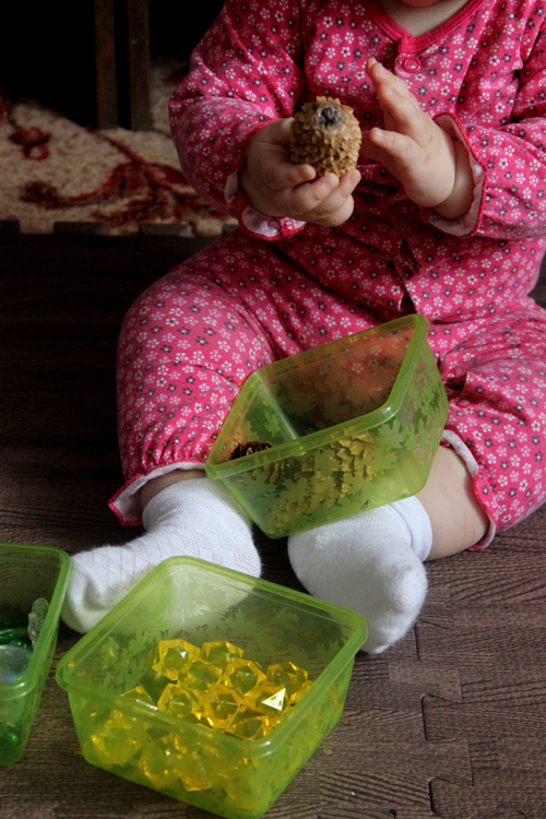 Тактильные коробочки 8 мес.