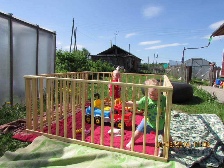 Уличный манеж.