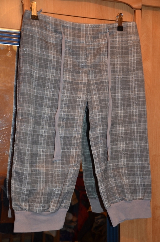 Обмен Вещи б/у размер 40-42, одно платье на 44 размер