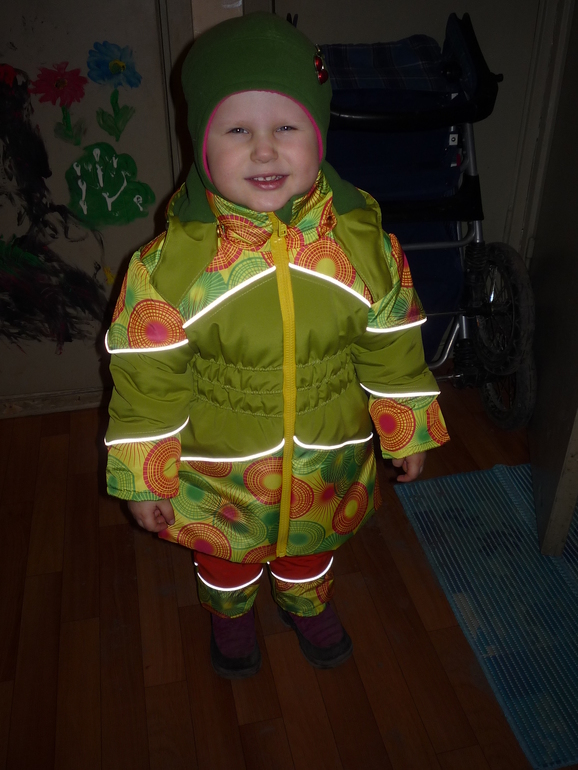 Мои первыя детские курточка,полукомбез и шапуля :)