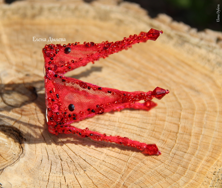 Корона красная - 2