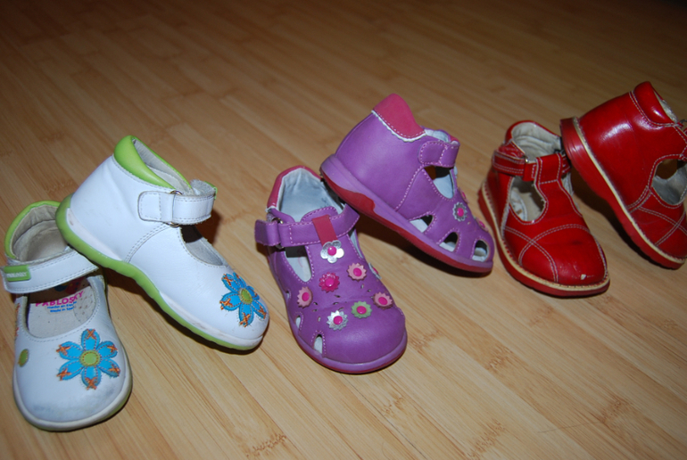 Много обуви для девочки 20-21 рр. от 300 руб..