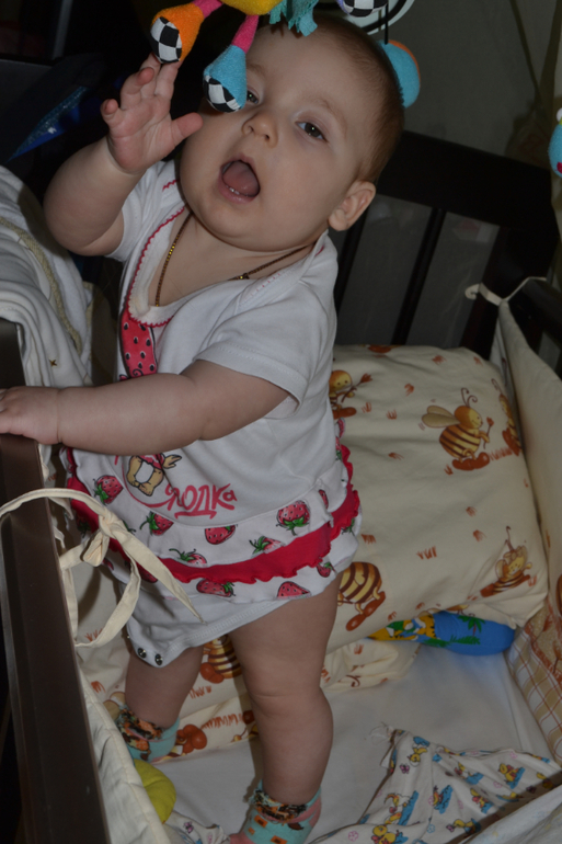 Мой маленький любимый зубастик!)