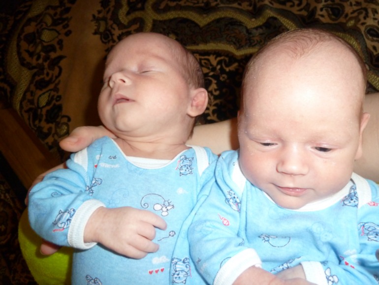 Наш первый месяц!