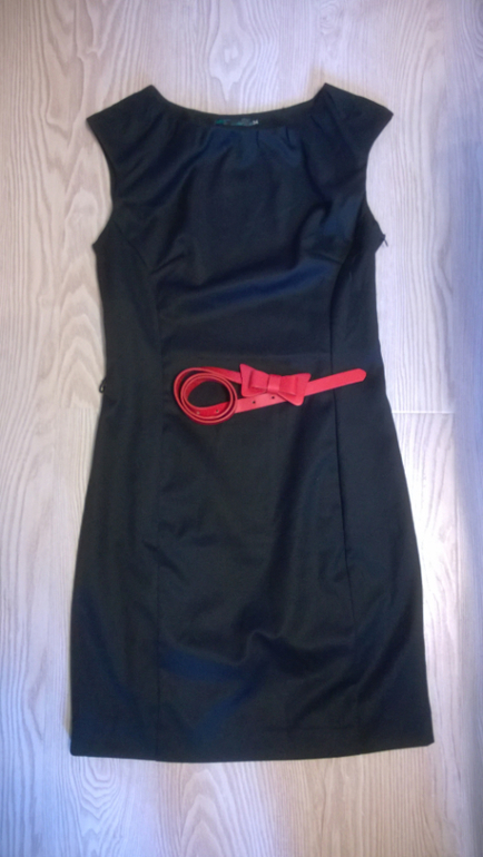 Костюмы, брюки, платья