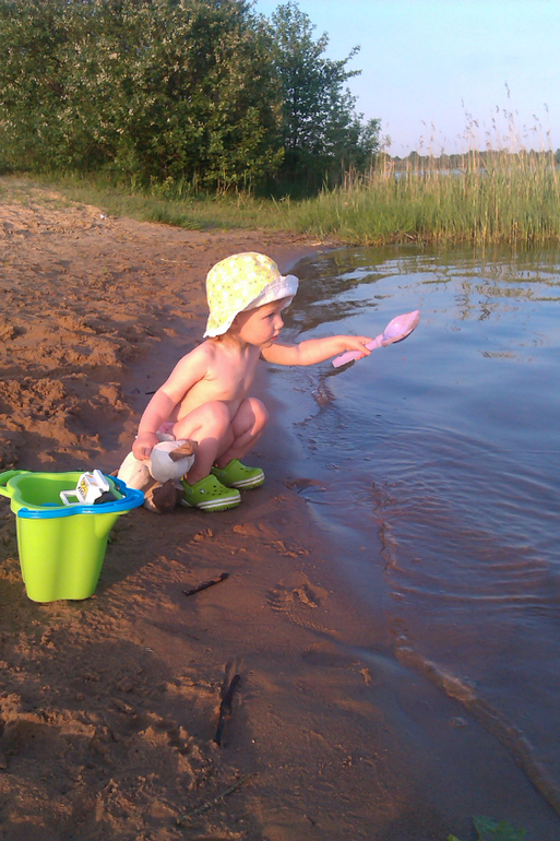 Анюсечке полтора года!