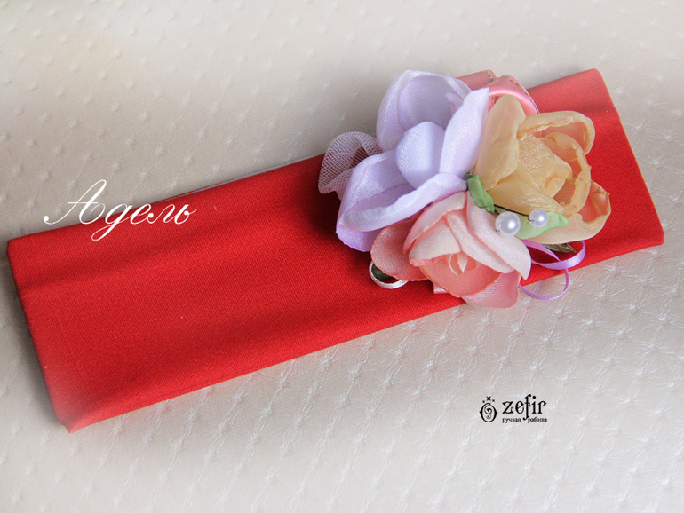 В  наличии. Новые от 23,04. Броши, ободки, повязки с  цветами  из ткани  ручной работы!