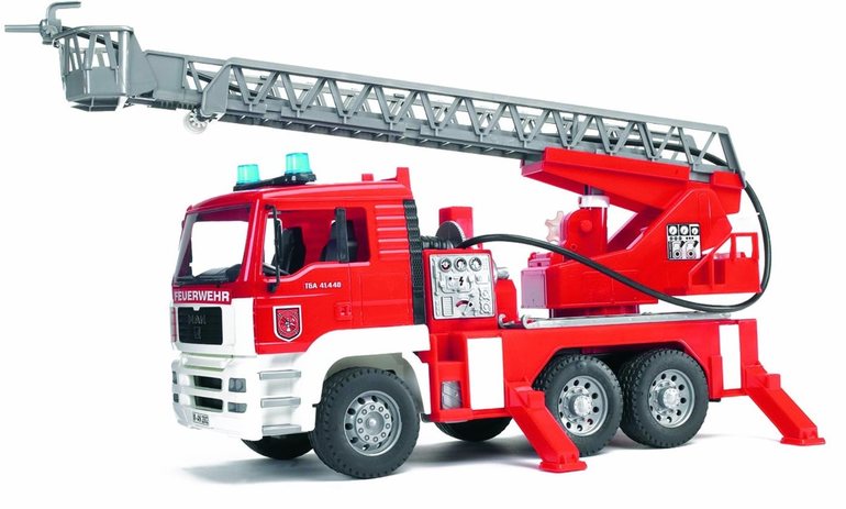 Пожарная машина для двухлетки!!