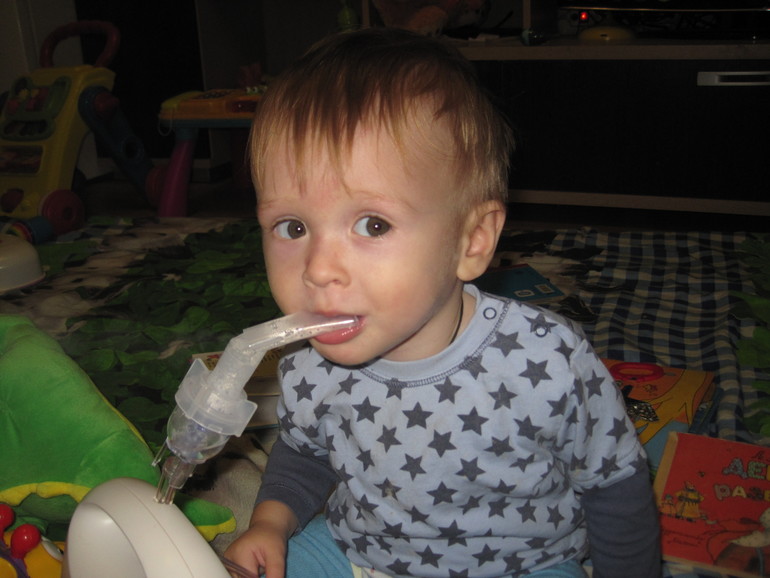 нам сегодня годик )))