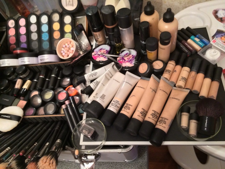 Моя любовь))) косметика МАС !!!!