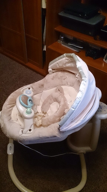 Продам электронные качели GRACO, б/у, в идеальном состоянии 4500 руб.