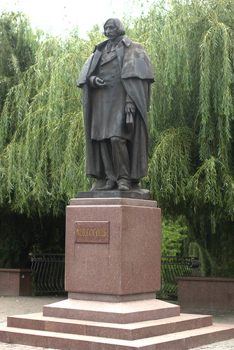 Со страниц любимых книг в бронзу и гранит - 10