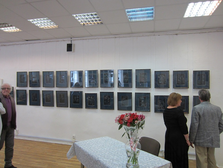 На выставке