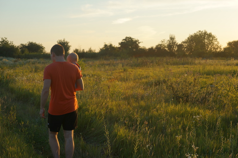 Что у нас за домом?)