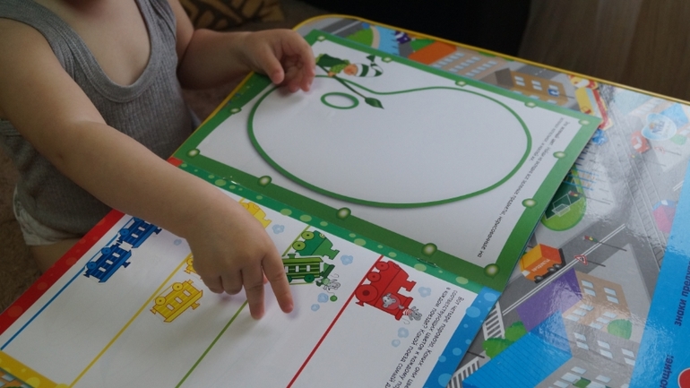 занятие по книжкам